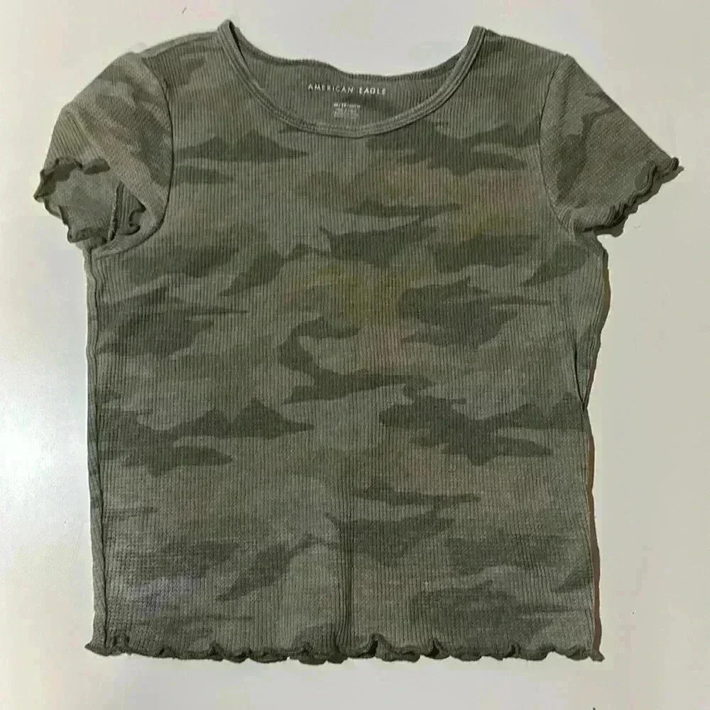 EUC Women’s American Eagle Camo Crop Waffle Tee Size XS